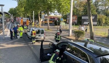 Großeinsatz in Bonn: Bundesstraße nach Crash gesperrt