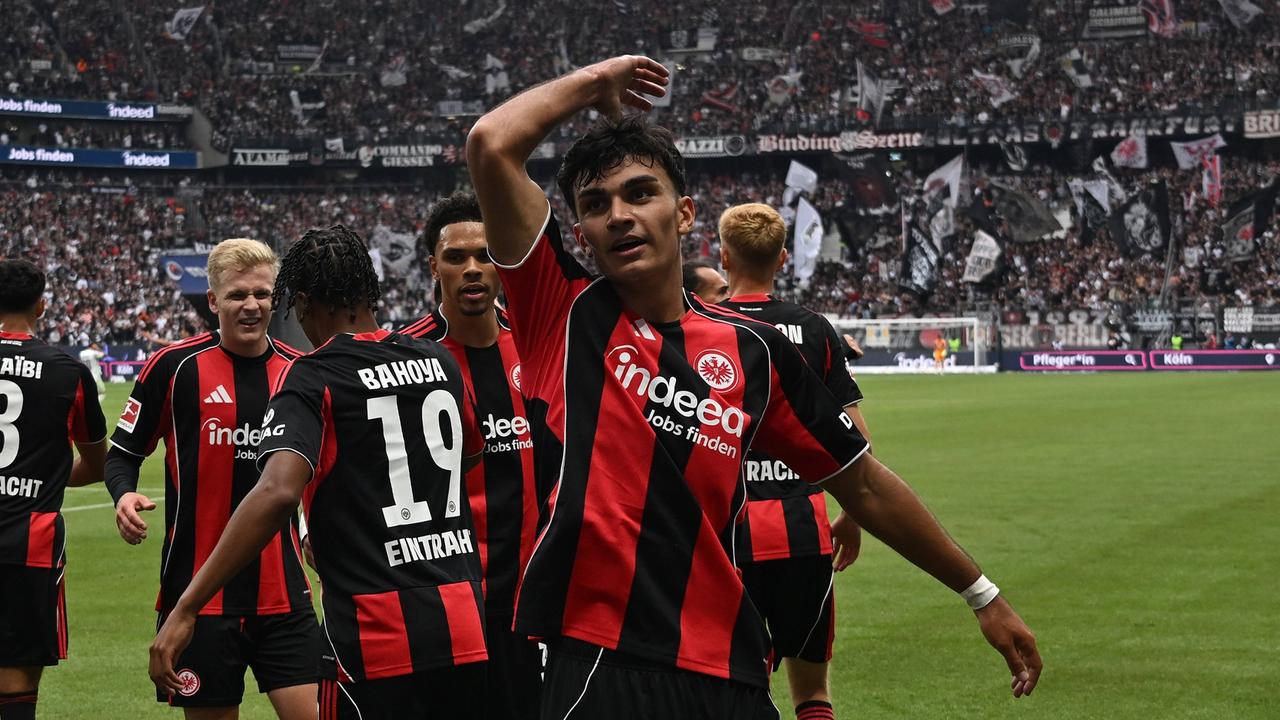 Bundesliga: Frankfurts Can Uzun ärgert Werder Bremen