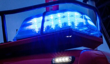 Notfälle - Kellerbrand in Essen: Feuerwehr rettet Menschen aus Wohnhaus - Panorama
