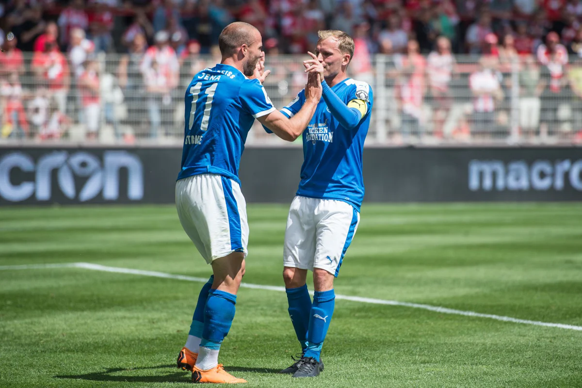 DFB-Pokal - Nur ein Wunder hilft: Meuselwitz gegen Karlsruhe Underdog - Sport