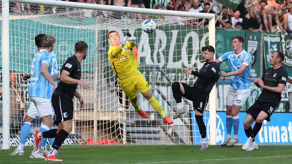 Regionalliga: Chemnitzer FC besiegt Chemie Leipzig durch Jokertor in der Schlussphase