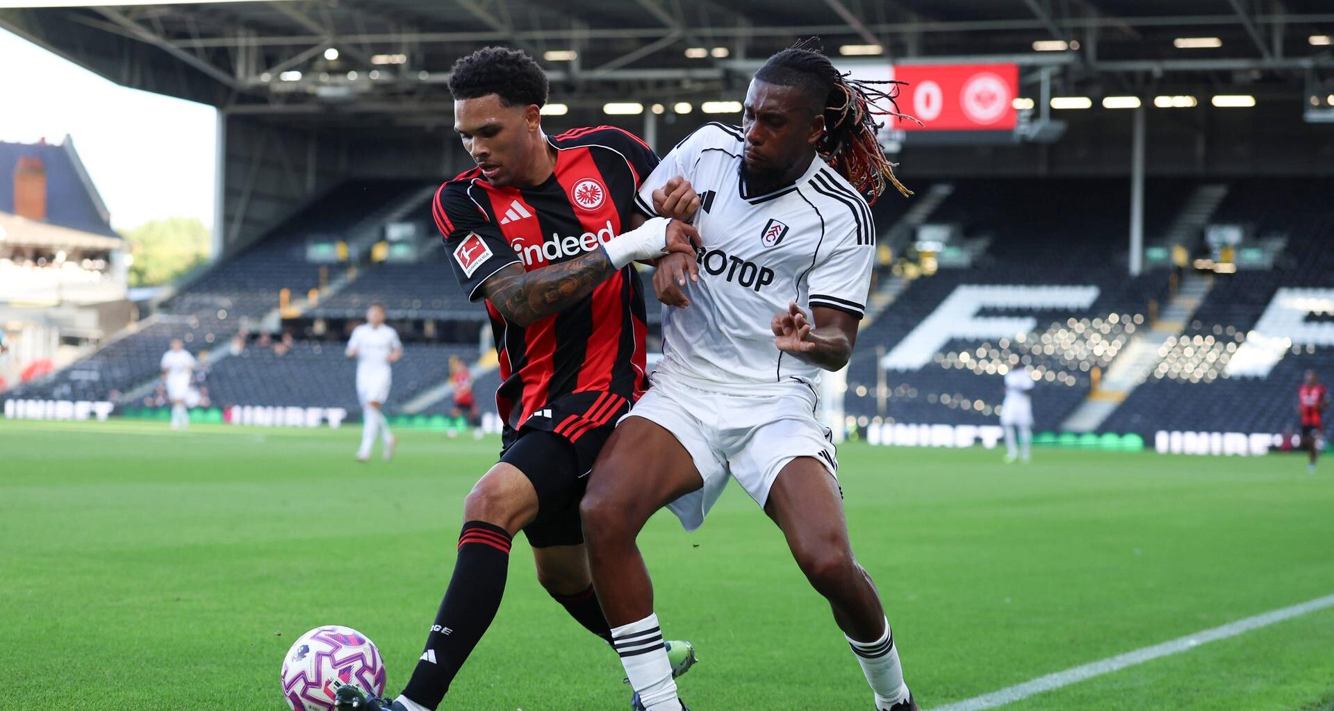 Eintracht Frankfurt News-Ticker: Eintracht testet zweimal in Fulham | hessenschau.de