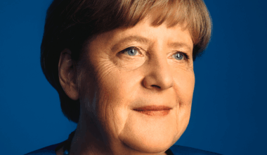 Merkel signiert ihr Buch in Münster