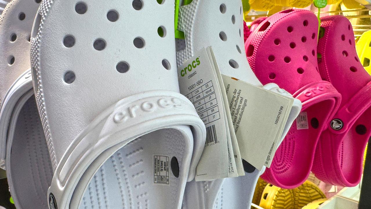 Aktie stürzt ab: Crocs-Firma leidet unter US-Importzöllen