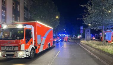 Feuerwehr rettet 46 Menschen über Drehleitern