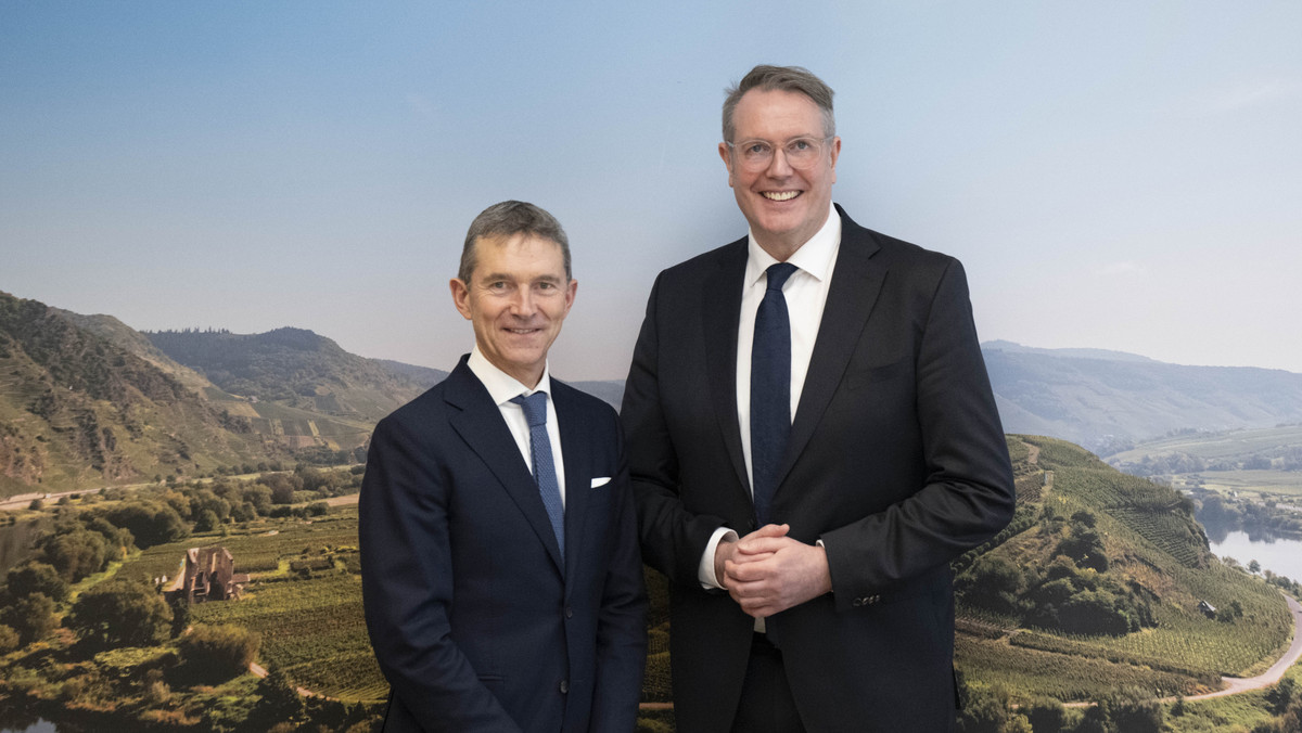 Ministerpräsident Alexander Schweitzer empfängt den britischen Botschafter Andrew Mitchell . Internetportal des Landes Rheinland-Pfalz