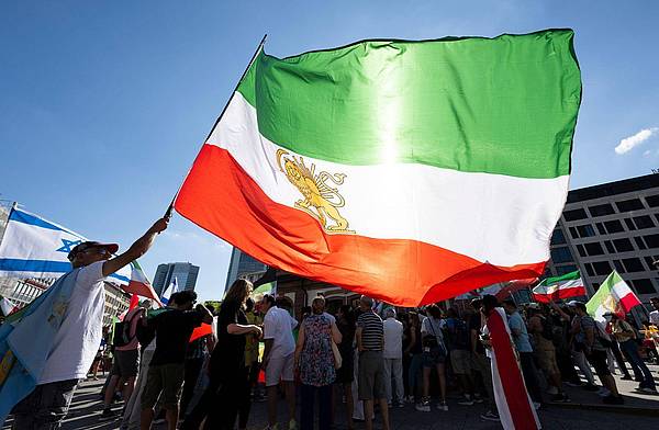 Teheran | Drei Männern im Iran wegen Diebstahls Hände amputiert