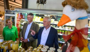 Berlin | Agrarminister Rainer serviert Gästen wieder Fleisch