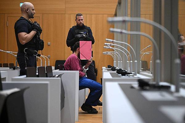 Stuttgart | Anklage fordert lebenslange Haft für Mannheimer Messertäter