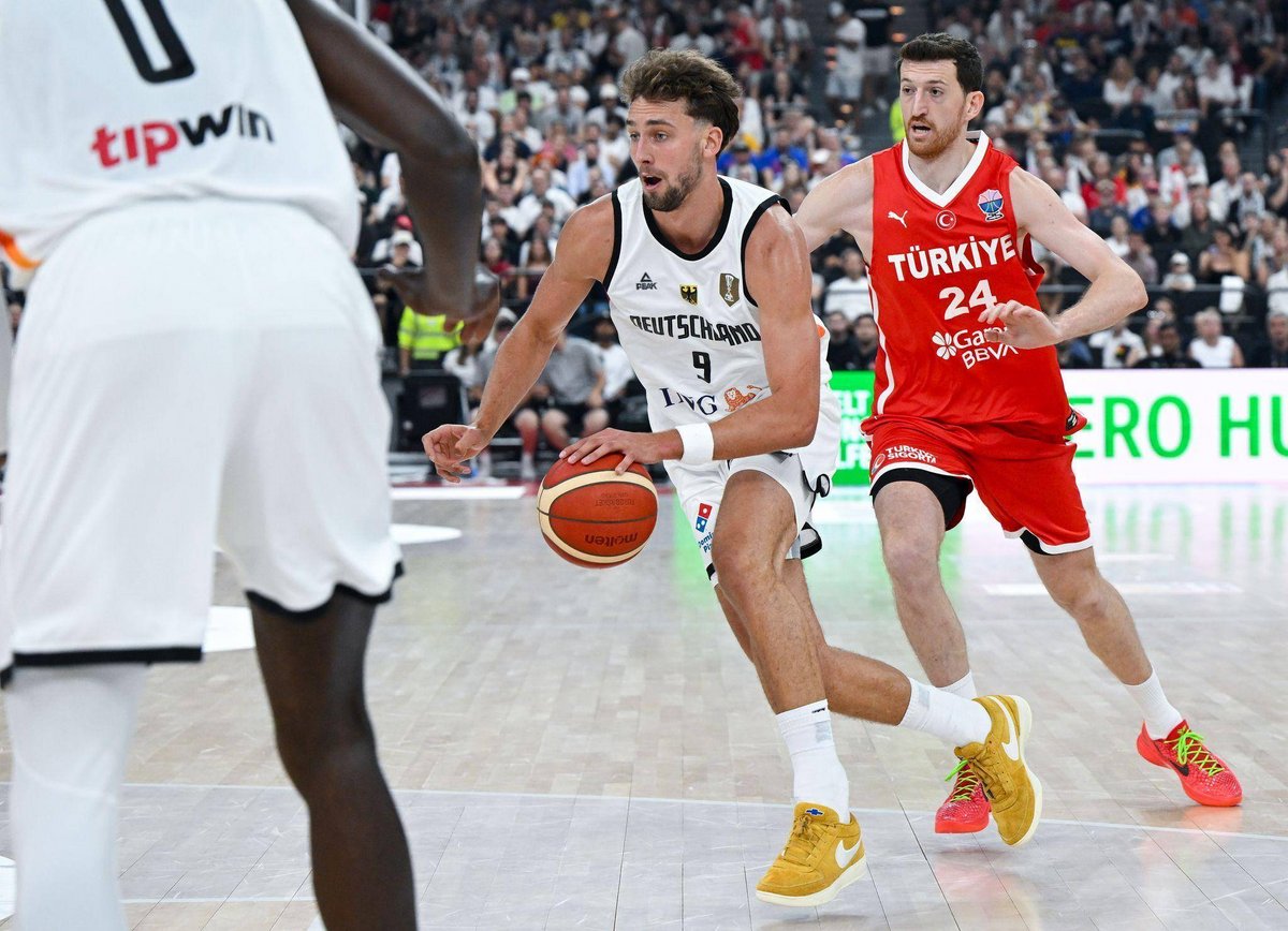 München | Zittersieg nach Fehlstart: Basketballer im Supercup-Finale