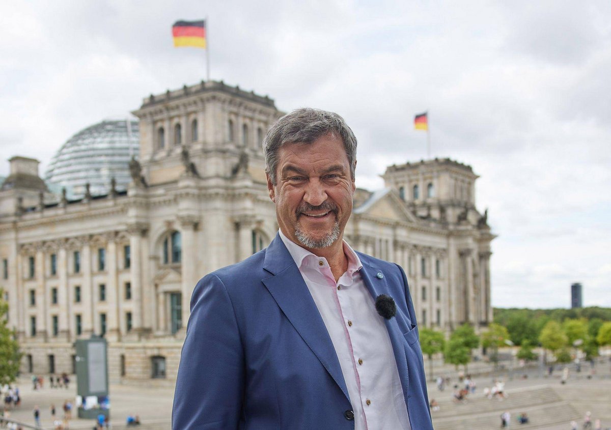 Berlin | Störung am Rande von ARD-Sommerinterview mit Söder