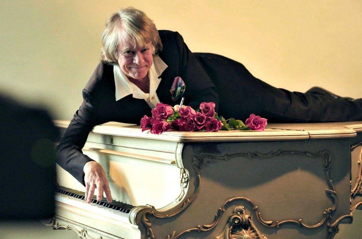 Mülheim an der Ruhr | Helge Schneider wird 70 - und macht weiter Quatsch und Musik