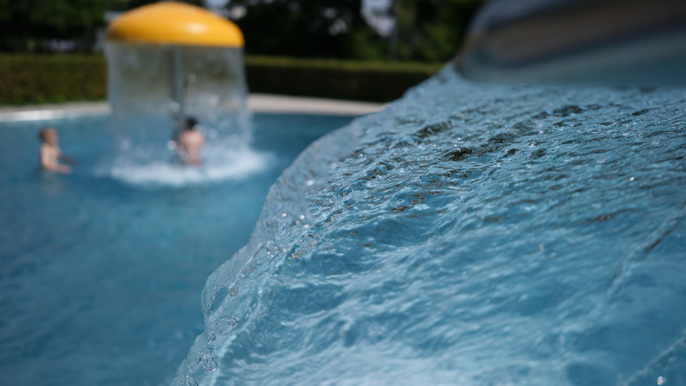 Drei Mädchen im Freibad belästigt?