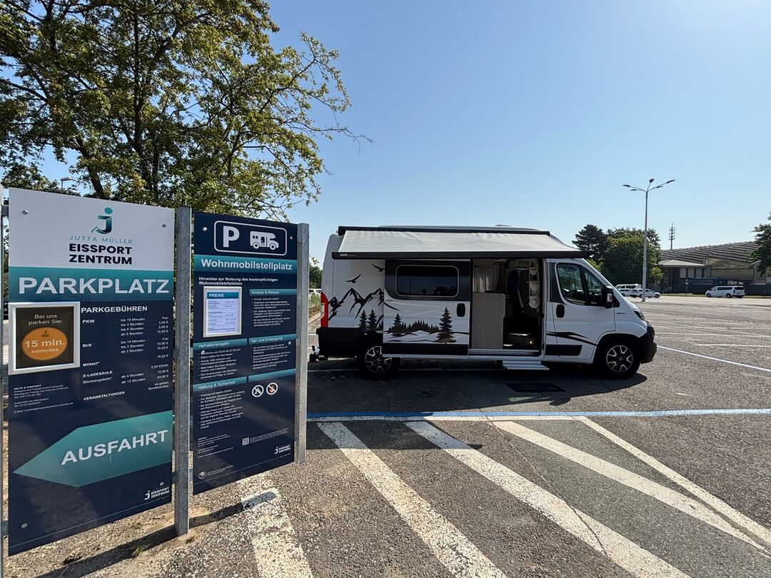 Neue Wohnmobil-Stellplätze am Eissportzentrum - Radio Chemnitz