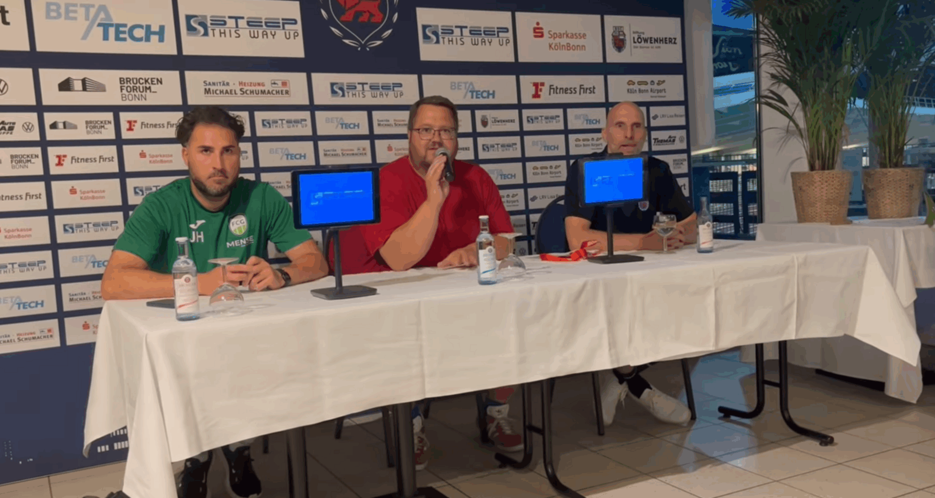 Pressekonferenz nach dem 3:2-Sieg des FC Gütersloh beim Bonner SC (Video)