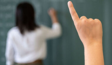 Leipzigs Schulen haben kein Geld mehr: "Unsere Kinder müssen mit Kopien lernen."