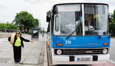 C3: Eine theatrale Stadtrundfahrt - "Der Bus ist abgefahren"