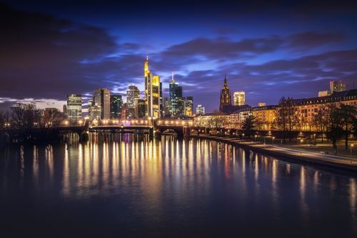 Frankfurt meldet kräftiges Wachstum im Hotelmarkt in 2024: Tageskarte