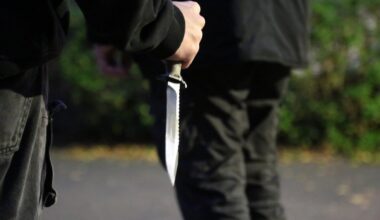 Bielefeld/Herford: Nach Streit beraubt und mit Messer verletzt