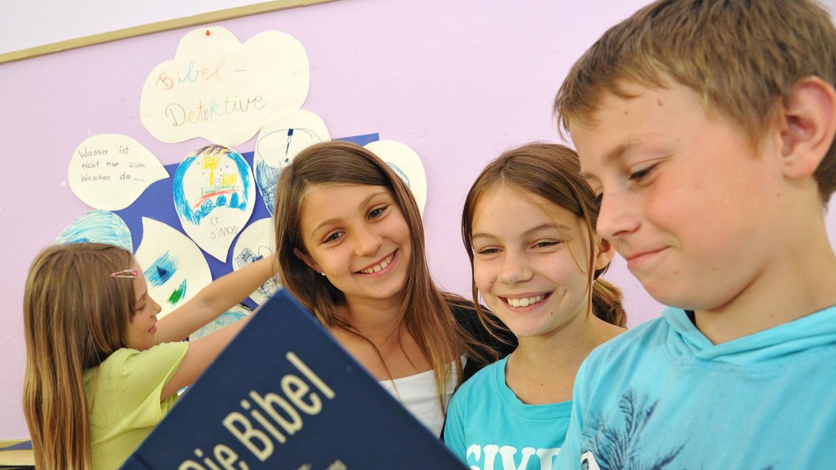 und-Leben.de - Reli-Unterricht: Zu viele Lehrer, zu wenig Schüler? Das sagen die Zahlen