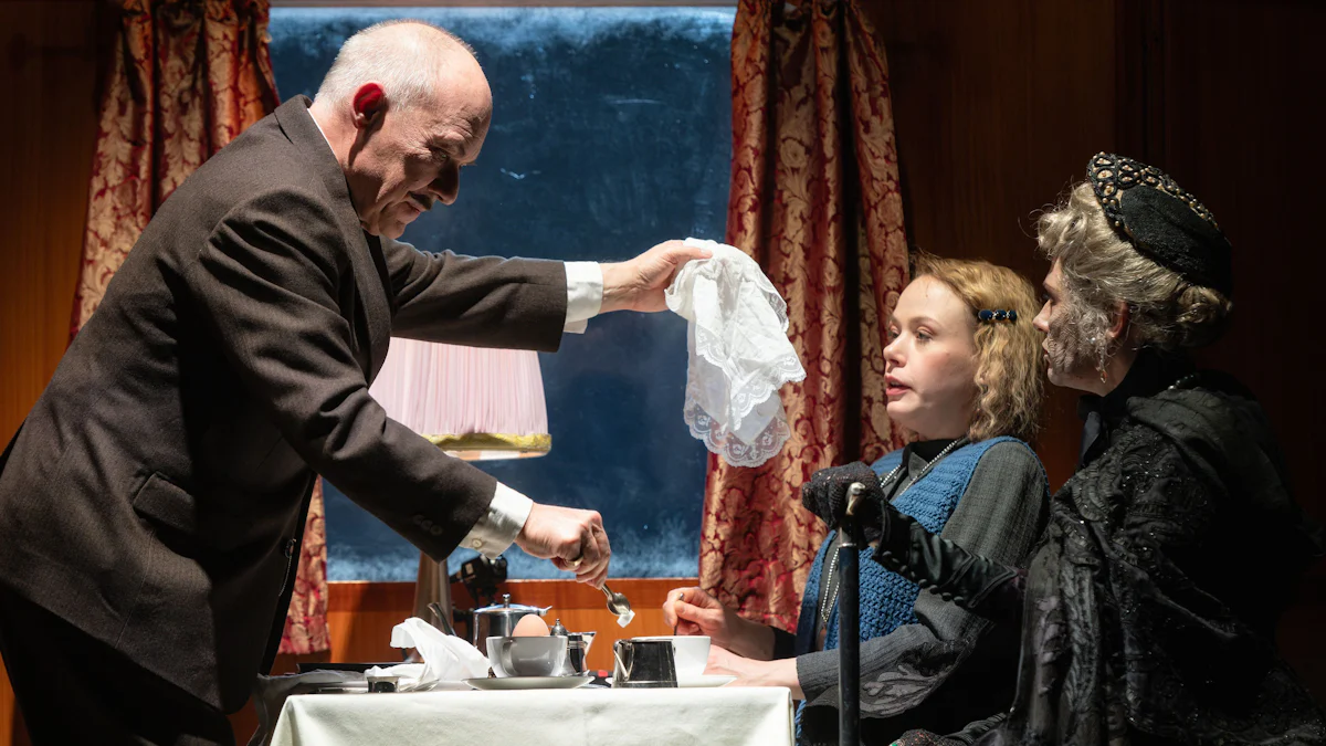"Allerhand": Die Spielzeit 2025/26 am Staatstheater Augsburg - Bayern