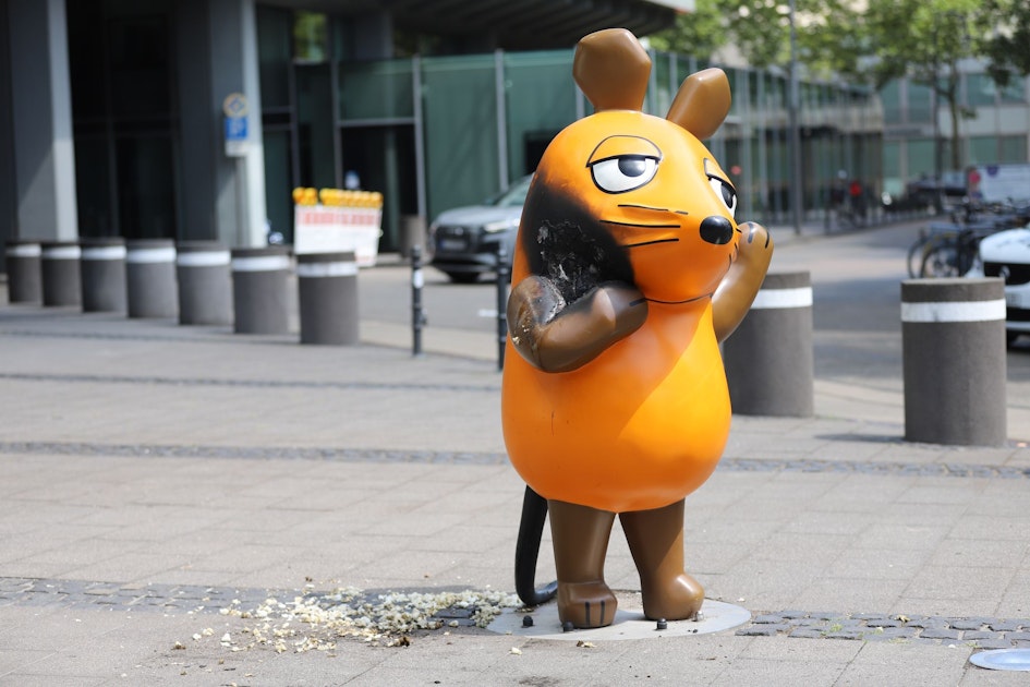 Köln: Maus-Figur kehrt nach Brandanschlag wieder zurück