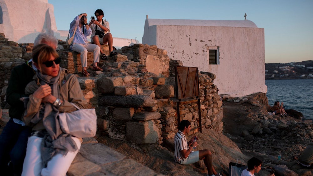 Mittlerweile müssen Touristen auch auf Mykonos 20 Euro Eintritt zahlen. (Archivbild)