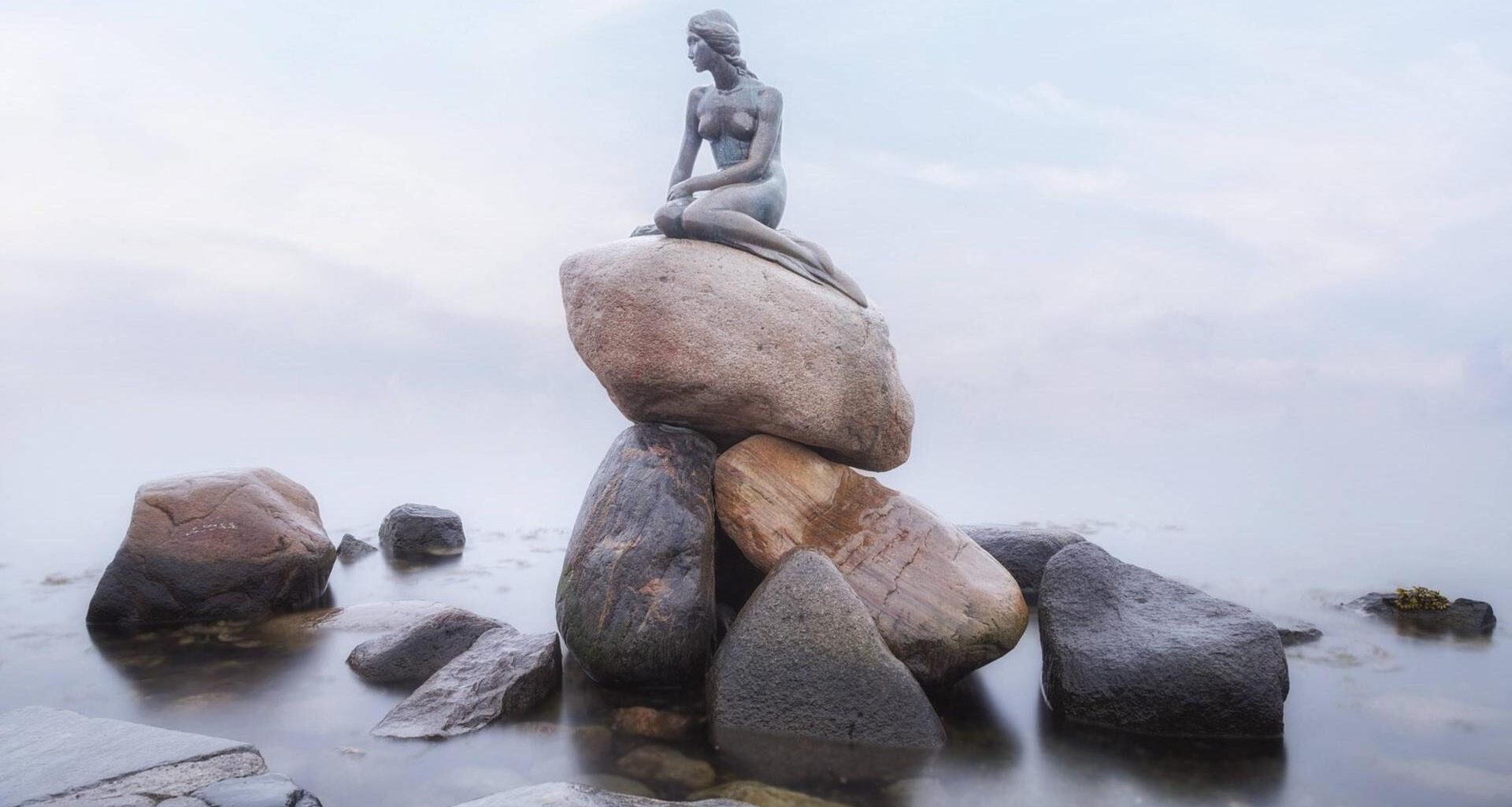 Die Statue der kleinen Meerjungfrau in Kopenhagen.