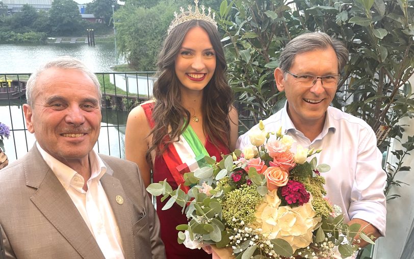 Julia I. ist die neue NRW-Kirmeskönigin
