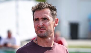 Krisen-Klose bekommt dauerhafte Job-Garantie | Fußball