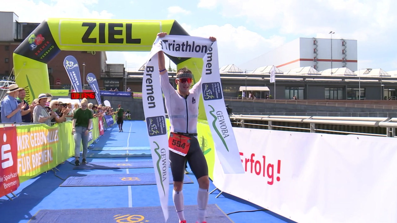 Bremer Ironman-Sieger gewinnt City-Triathlon in der Überseestadt