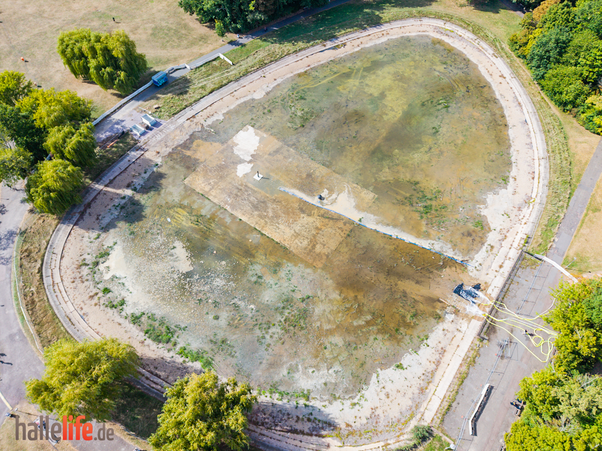 Wasser marsch – Fontänen-Teich wird gefüllt