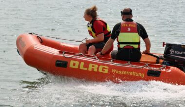 Berliner Junge nach Sprung ins Wasser gerettet