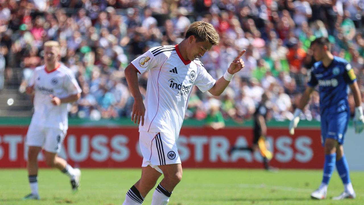 1. Runde im DFB-Pokal: Frankfurt erledigt Pflichtaufgabe beim Oberligisten Engers