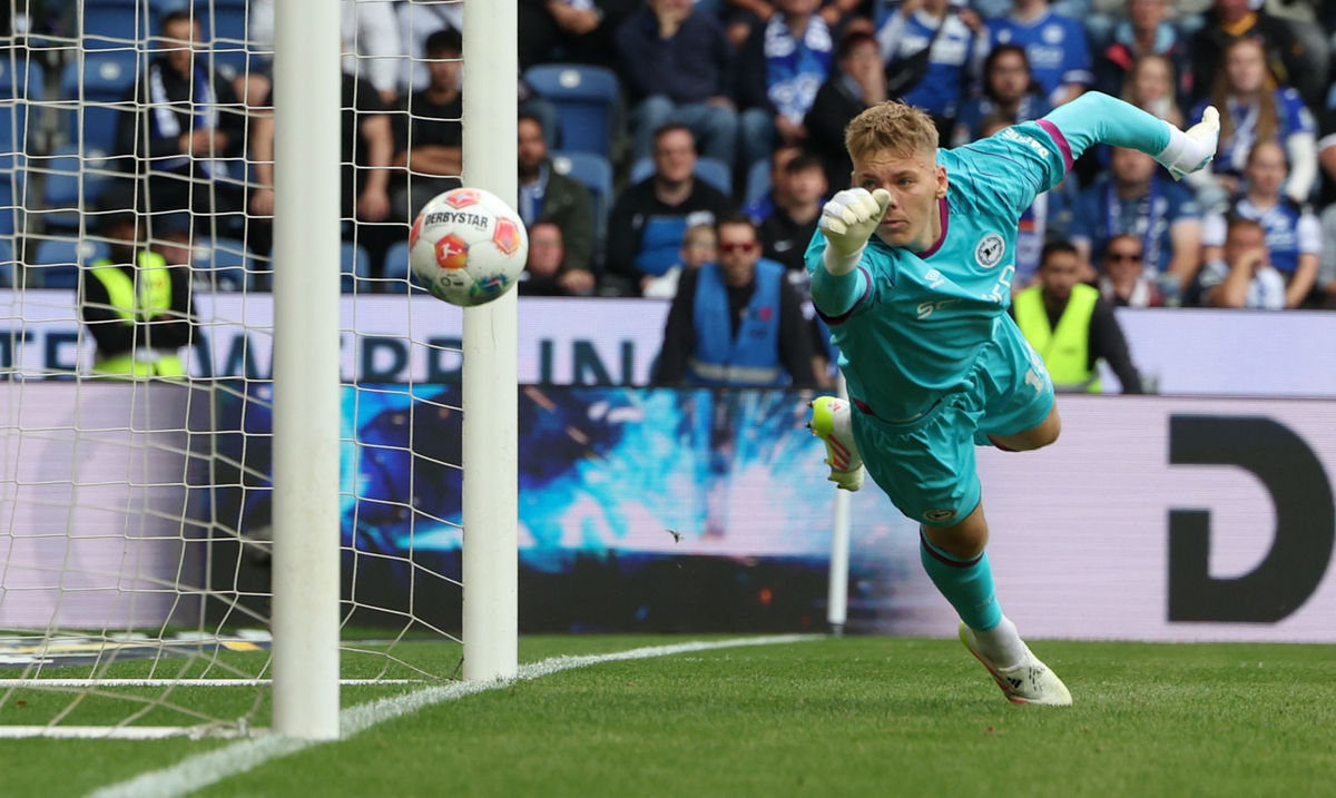 1:2 - Arminia Bielefeld verliert Spiel und Lannert