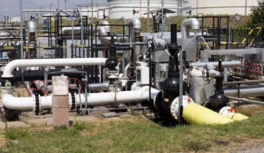 Das Foto zeigt einen Eintrittspunkt der Druschba-Pipeline in Ungarn bei der Donauraffinerie in Szazhalombatta.