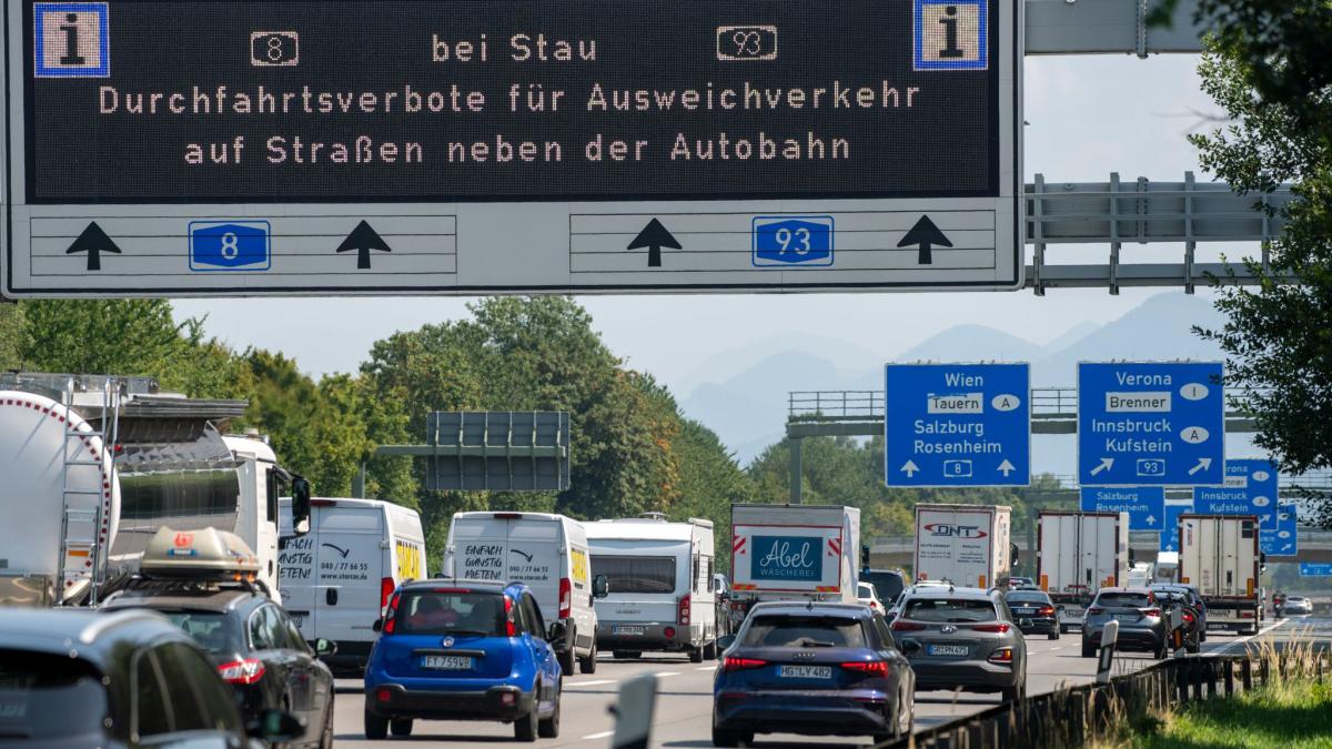 Stau auf A8 bei Augsburg: Das ist der Grund
