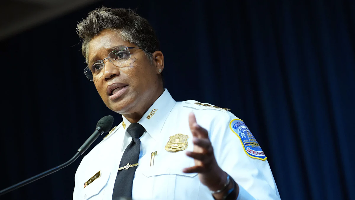 USA News: Polizeichefin von Washington bleibt im Amt - Politik