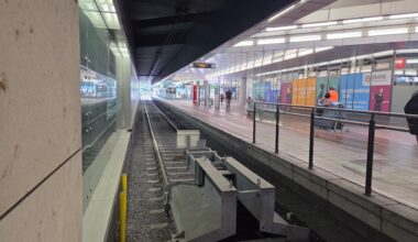 Siegburg: Angeklagter soll Mann auf Bahngleise gestoßen haben