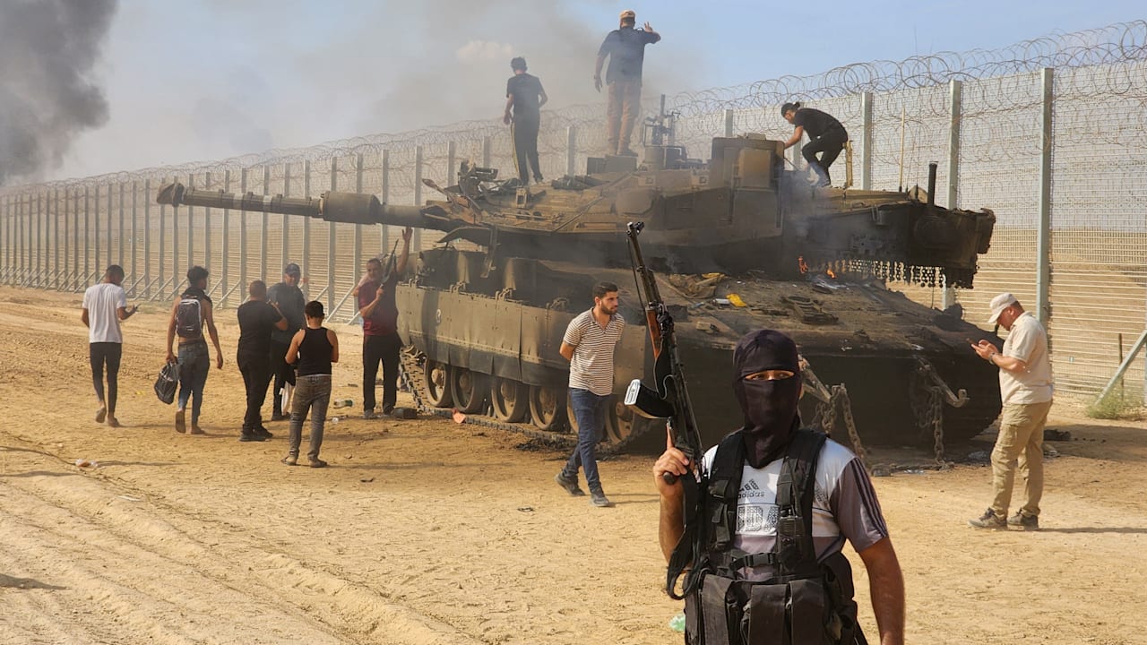 Wegen Urheberrechten! Filmfest streicht Doku über Hamas-Massaker | Politik