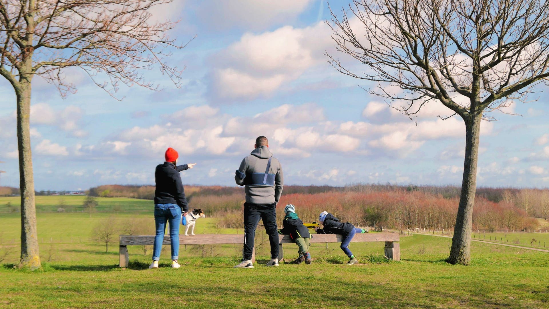 Eine Familie am Kronsberg in Hannover (Symbolbild): Die Stadtverwaltung will Hannover "noch familienfreundlicher und lebensnäher" gestalten.