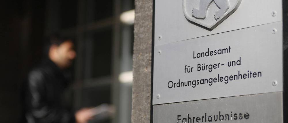 Eingang des Landesamtes für Bürger- und Ordnungsangelegenheiten.