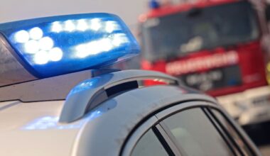 Auto erfasst Familie auf Parkdeck in Essen - fünf Verletzte