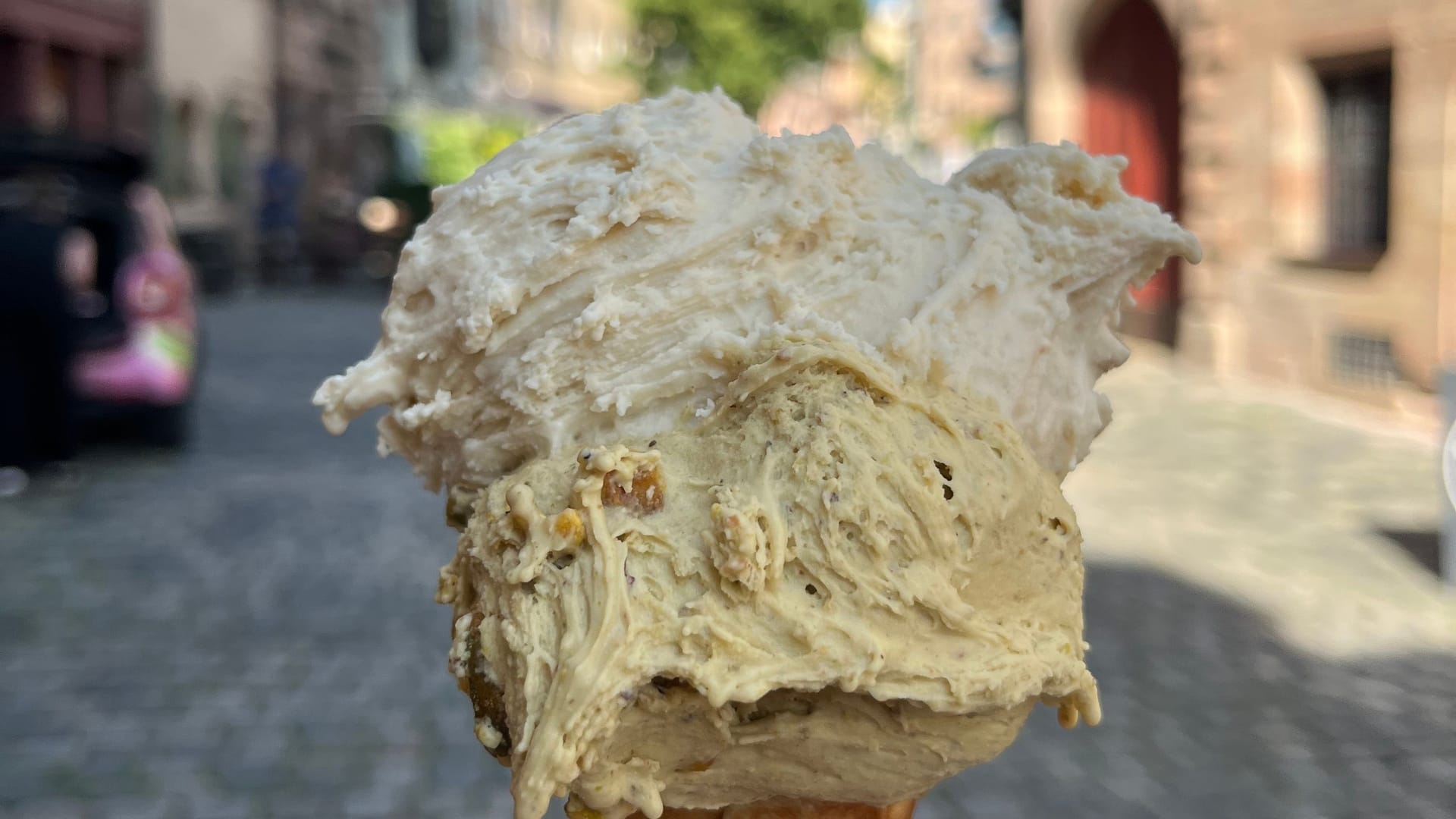 Eis in der Weißgebergasse: In fast allen Stadtteilen gibt es leckeres Eis.