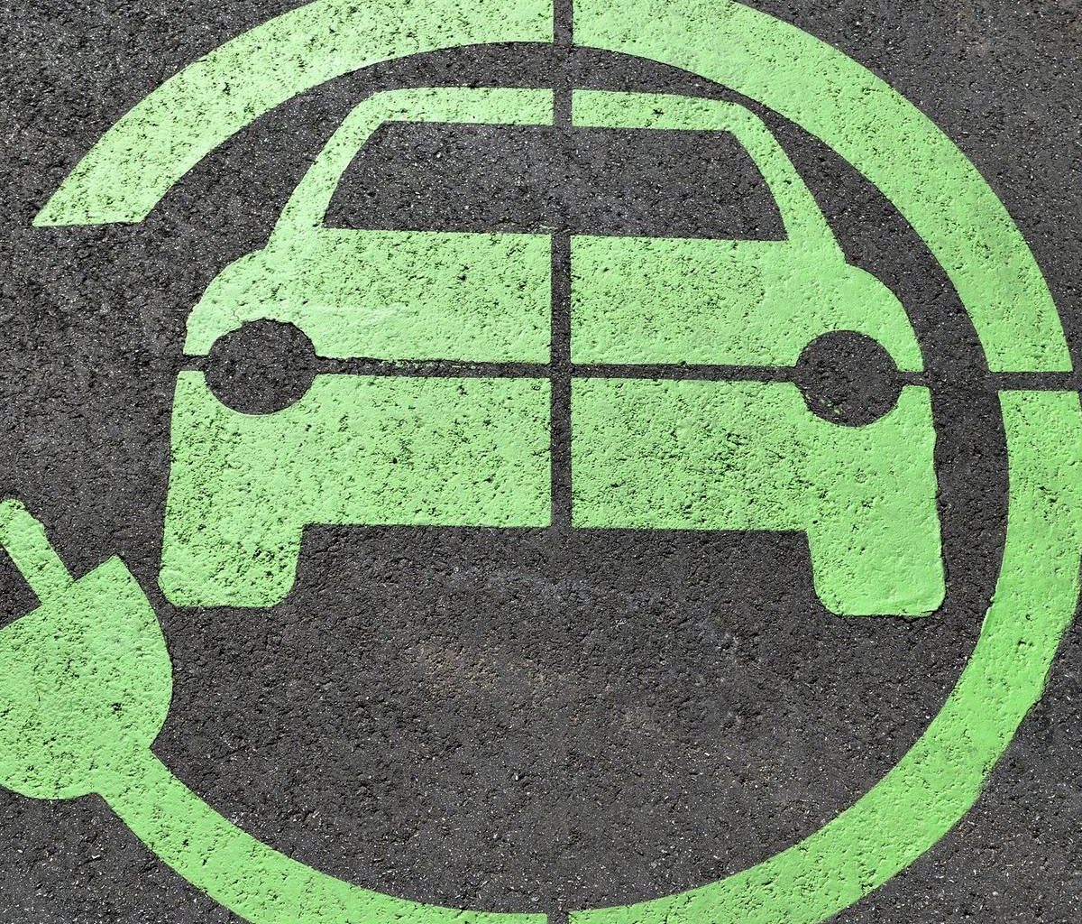 E-Mobilität: Bonner Stadtwerke feiern den 555. Ladepunkt