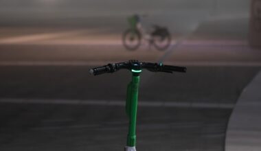 Dortmund: 18-Jähriger fährt mit Mietwagen Mann auf E-Scooter tot