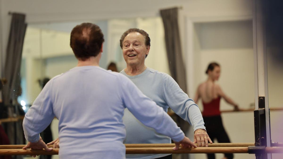 Erich Payer prägte das Ballettleben der Stadt Augsburg. Jetzt verabschiedet er sich.