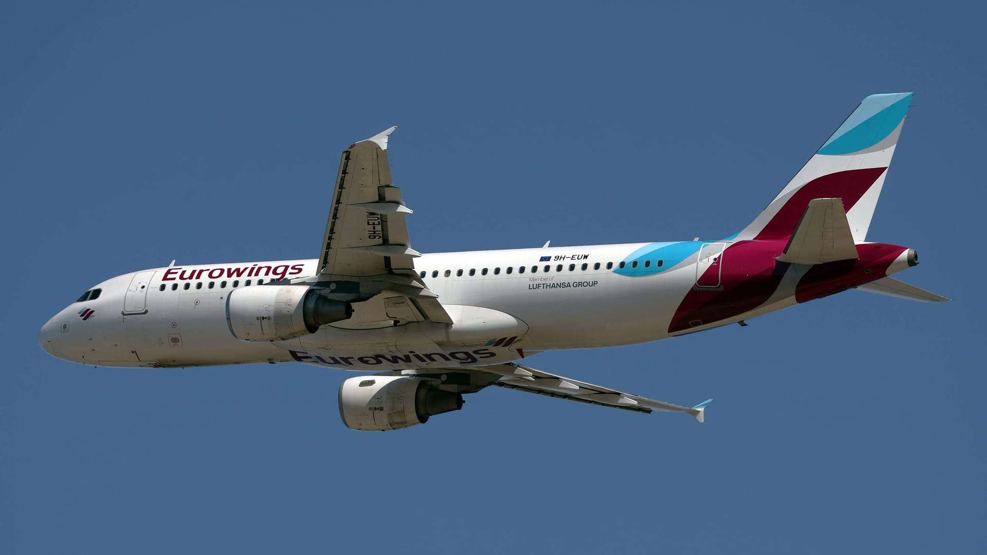 Eurowings-Flieger im Anflug (Symbolfoto): Die Airline fliegt künftig auch von Düsseldorf nach Dubai.