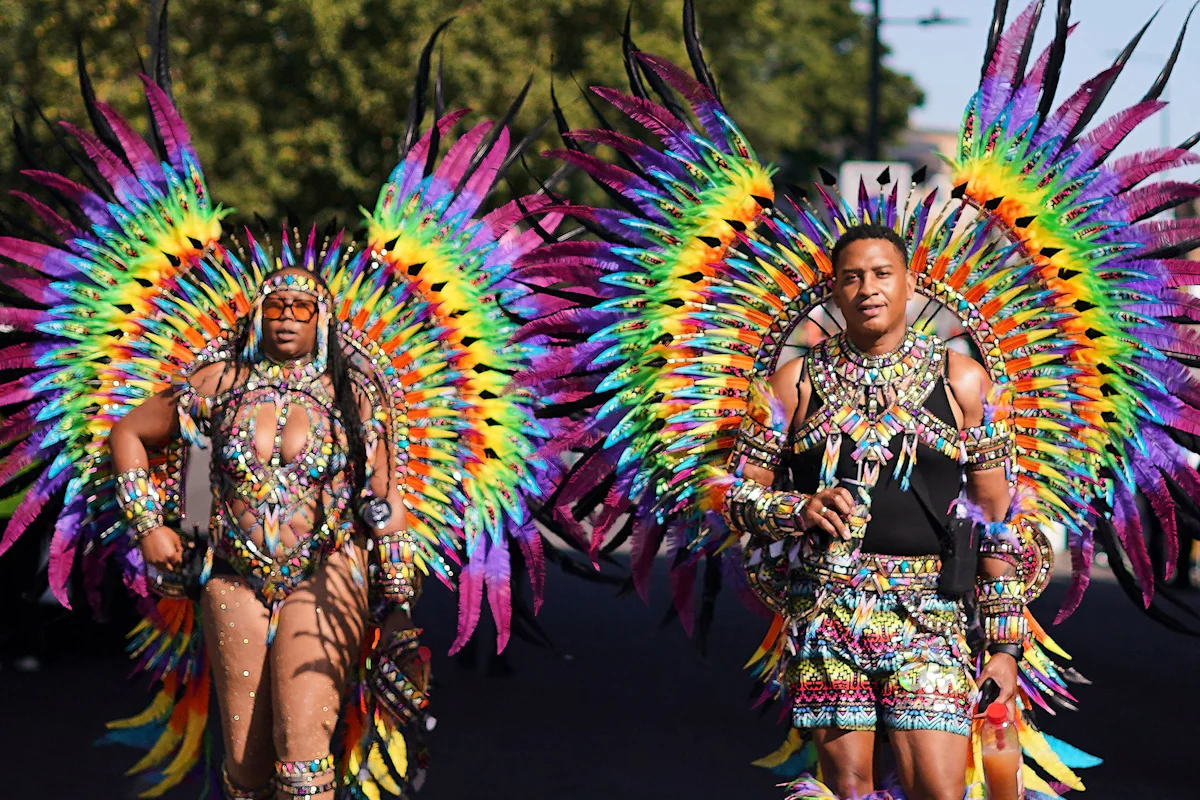 Großbritannien - Millionen Menschen feiern Karneval in London - Bayern