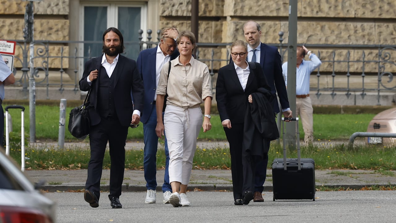 Live Ticker: Christina Block in Hamburg vor Gericht im Kreuzverhör | Regional